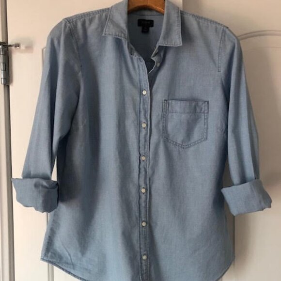 Never Been Worn J Crew Factory Chambray Shirt in Signature Fit - Picture 10 of 10